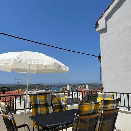 Apartment Simaris - Spacious With Terrace And Sea View Sibenik Luaran gambar