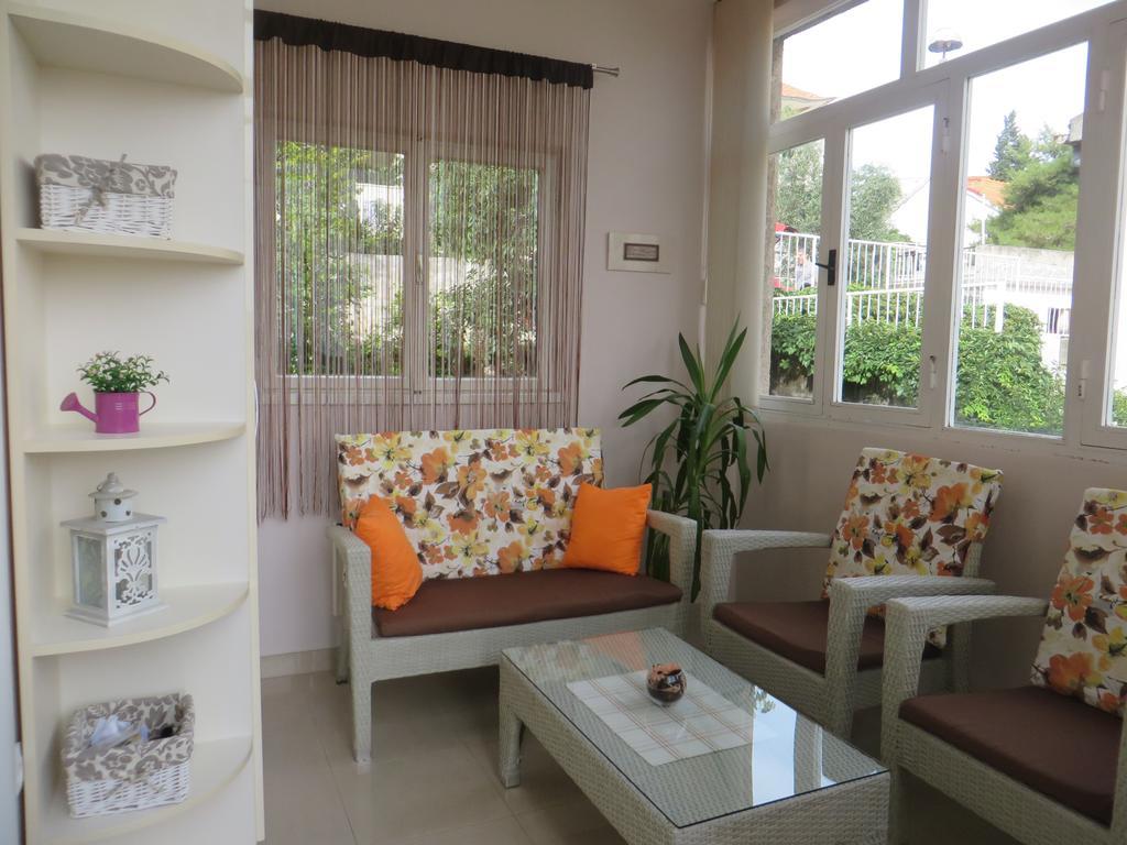 Apartment Simaris - Spacious With Terrace And Sea View Sibenik Luaran gambar