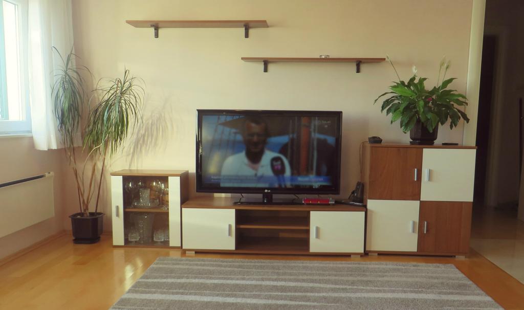 Apartment Simaris - Spacious With Terrace And Sea View Sibenik Luaran gambar